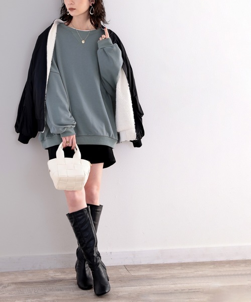 classicalelf（クラシカルエルフ）の「ガゼット付きバックプリントクルーネックスウェットプルオーバー(長袖)（スウェット・レディース・ブラック/グレー/アイボリー/モカ/ライトカーキ/グレイッシュブルー/ライトグレー・MEDIUM/LARGE/X-LARGE）」の12枚目の写真