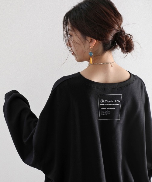 classicalelf（クラシカルエルフ）の「ガゼット付きバックプリントクルーネックスウェットプルオーバー(長袖)（スウェット・レディース・ブラック/グレー/アイボリー/モカ/ライトカーキ/グレイッシュブルー/ライトグレー・MEDIUM/LARGE/X-LARGE）」の14枚目の写真