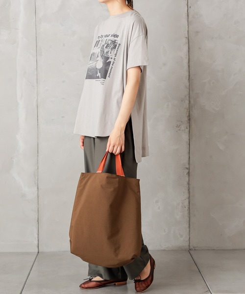 PUAL CE CIN（ピュアルセシン）の「フォトプリントT（Tシャツ/カットソー・レディース・グレー/レッド/オフホワイト/グレー系その他・FREE）」の20枚目の写真