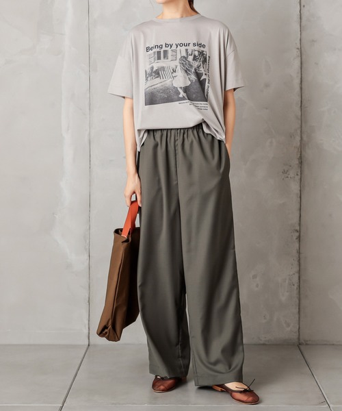 PUAL CE CIN（ピュアルセシン）の「フォトプリントT（Tシャツ/カットソー・レディース・グレー/レッド/オフホワイト/グレー系その他・FREE）」の5枚目の写真