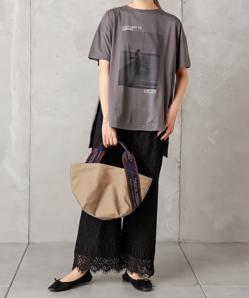 PUAL CE CIN（ピュアルセシン）の「フォトプリントT（Tシャツ/カットソー・レディース・グレー/レッド/オフホワイト/グレー系その他・FREE）」の12枚目の写真