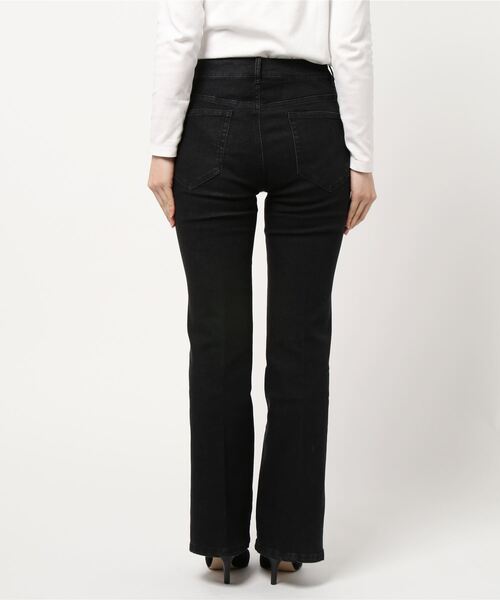 coca（coca）（コカ）の「ロング丈美脚フレアデニム（デニムパンツ・レディース・ブルー/ブラック・LARGE/MEDIUM）」の4枚目の写真