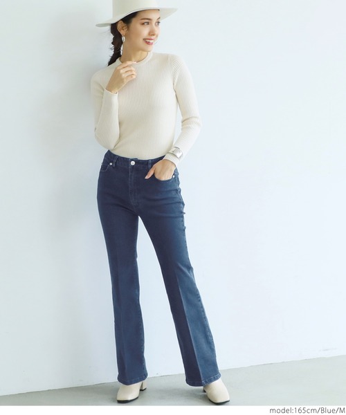 coca（coca）（コカ）の「ロング丈美脚フレアデニム（デニムパンツ・レディース・ブルー/ブラック・LARGE/MEDIUM）」の9枚目の写真