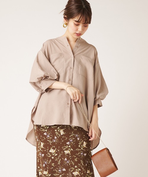 natural couture(ナチュラルクチュール)の「たっぷりボリューム袖ブラウス(シャツ/ブラウス・レディース・オフホワイト/ブルーグレー/モカ/その他1・FREE)」の4枚目の写真