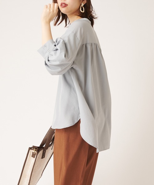 natural couture(ナチュラルクチュール)の「たっぷりボリューム袖ブラウス(シャツ/ブラウス・レディース・オフホワイト/ブルーグレー/モカ/その他1・FREE)」の10枚目の写真