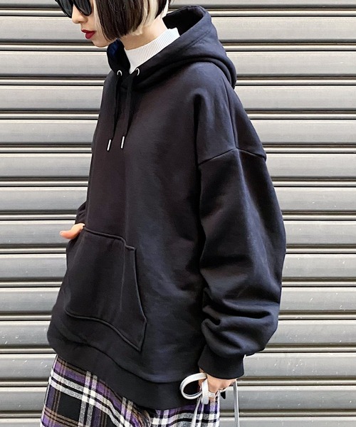 PAGEBOY（ページボーイ）の「プチロゴウラケパーカー（パーカー・レディース・バイオレット/グレイッシュベージュ/モカ/ブラック・FREE）」の2枚目の写真