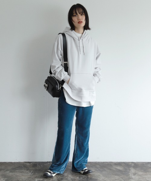 PAGEBOY（ページボーイ）の「プチロゴウラケパーカー（パーカー・レディース・バイオレット/グレイッシュベージュ/モカ/ブラック・FREE）」の6枚目の写真