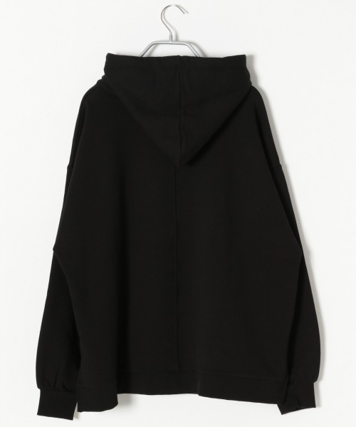 PAGEBOY（ページボーイ）の「プチロゴウラケパーカー（パーカー・レディース・バイオレット/グレイッシュベージュ/モカ/ブラック・FREE）」の16枚目の写真