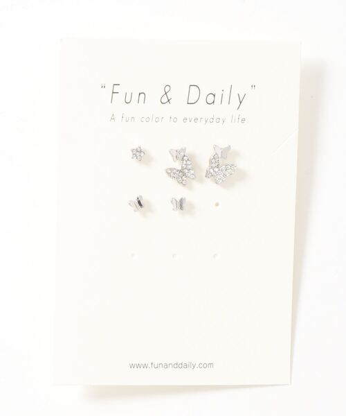 Fun & Daily（ファンアンドデイリー）の「F&D : 5ピース・スモールバタフライセットピアス（ピアス（両耳用）・レディース・ゴールド/シルバー・FREE）」の2枚目の写真