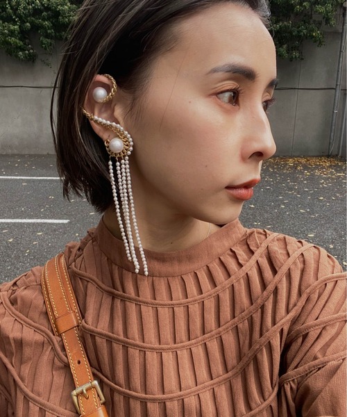 Ameri（アメリ）の「UNDRESSD PEARL CHAIN EAR CUFF（イヤーカフ 