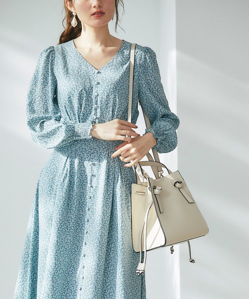 tocco closet(トッコ クローゼット)の「ドロスト付きマルチWAYフェイクレザー軽量トートバッグ(ショルダーバッグ・レディース・ピンクベージュ/ベージュ系その他/グレイッシュベージュ/グレー・FREE)」の19枚目の写真