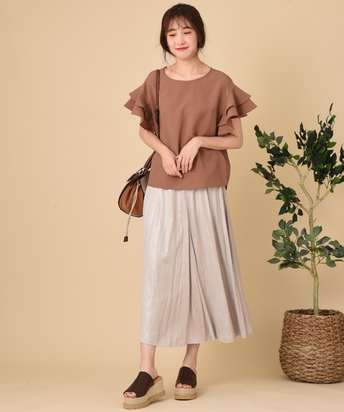 INTERPLANET(インタープラネット)の「レザーライクサテンスカート(スカート・レディース・グリーン/モカ/グレイッシュベージュ・FREE)」の11枚目の写真