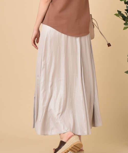 INTERPLANET(インタープラネット)の「レザーライクサテンスカート(スカート・レディース・グリーン/モカ/グレイッシュベージュ・FREE)」の10枚目の写真