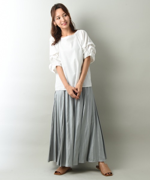 INTERPLANET(インタープラネット)の「レザーライクサテンスカート(スカート・レディース・グリーン/モカ/グレイッシュベージュ・FREE)」の19枚目の写真