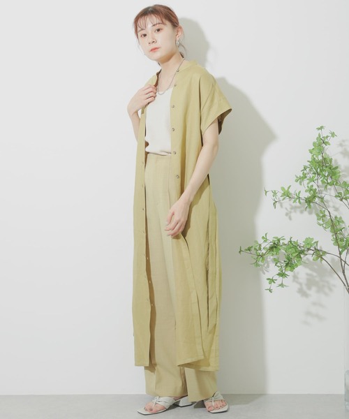 SENSE OF PLACE by URBAN RESEARCH（センスオブプレイスバイアーバンリサーチ）の「バンドカラーシャツワンピース（ワンピース・レディース・オフホワイト/ブラック/イエロー/グレー・ONE）」の5枚目の写真