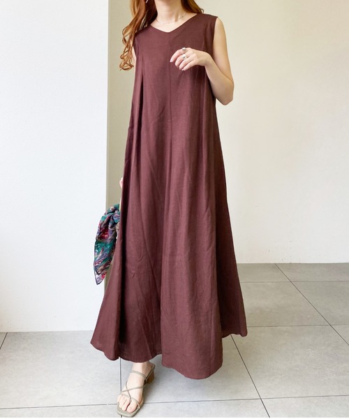 UNRELISH（アンレリッシュ）の「バックシャンテントサックワンピース（ワンピース・レディース・ブラウン/ライトグリーン/ベージュ・MEDIUM）」の2枚目の写真