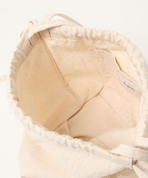 Bonum（ボナム）の「オーガニックコットンキンチャクバッグ（ショルダーバッグ・レディース・アイボリー・FREE）」の14枚目の写真