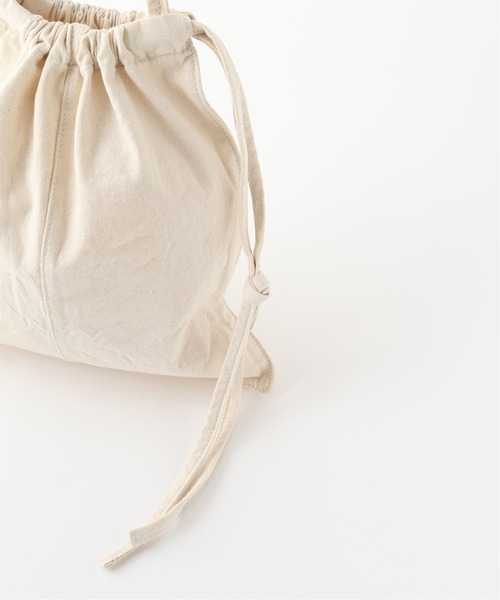 Bonum（ボナム）の「オーガニックコットンキンチャクバッグ（ショルダーバッグ・レディース・アイボリー・FREE）」の7枚目の写真