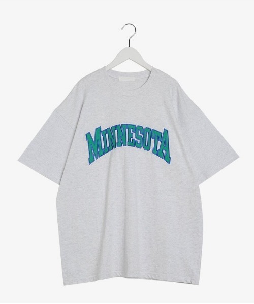 SONA（ソナ）の「SONYUNARA MINNESOTA配色刺繍ポイント半袖Ｔシャツ（Tシャツ/カットソー・レディース・ライトグレー/ブラック/ダークグリーン/パープル/ピンク/ブルー・FREE）」の3枚目の写真