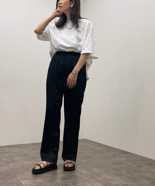 apres jour mignon(アプレジュールミニョン)の「カラーサテンイージーパンツ【ZOZOTOWN限定アイテム】(その他パンツ・レディース・グリーン/パープル/ブラック/ダークブルー・SMALL/X-LARGE/MEDIUM)」の9枚目の写真
