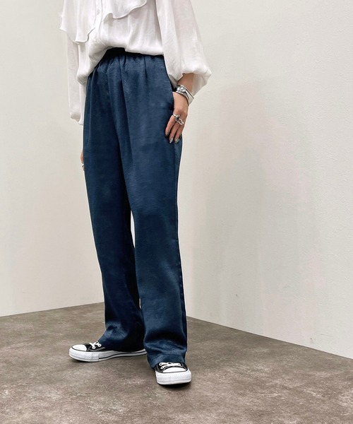 apres jour mignon(アプレジュールミニョン)の「カラーサテンイージーパンツ【ZOZOTOWN限定アイテム】(その他パンツ・レディース・グリーン/パープル/ブラック/ダークブルー・SMALL/X-LARGE/MEDIUM)」の17枚目の写真