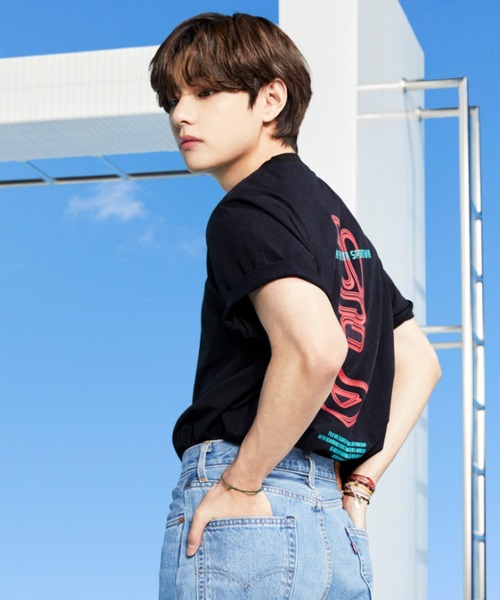 FILA（フィラ）の「【FILA/フィラ】BTS着用モデルTシャツ-V-（T