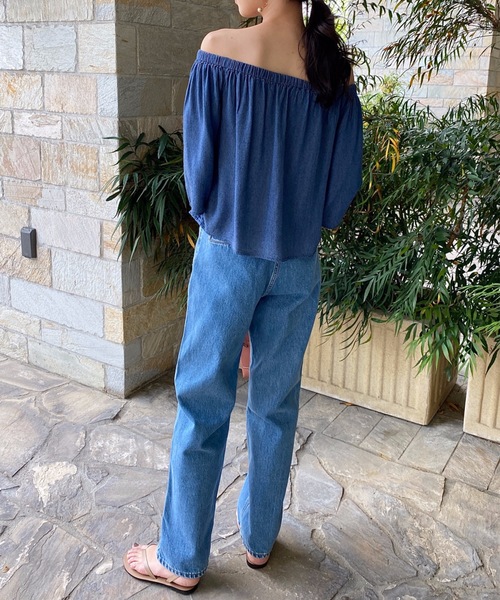 StyleSea（スタイルシー）の「レーヨンデニムオフショルダートップス（シャツ/ブラウス・レディース・サックスブルー/ブルー・FREE）」の8枚目の写真