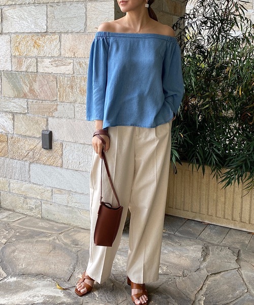 StyleSea（スタイルシー）の「レーヨンデニムオフショルダートップス（シャツ/ブラウス・レディース・サックスブルー/ブルー・FREE）」の13枚目の写真