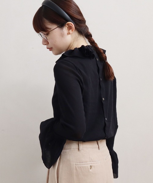 fig Ｌondon（フィグロンドン）の「cotton tulle　frill　BL（シャツ/ブラウス・レディース・ブラック/アイボリー・FREE）」の18枚目の写真