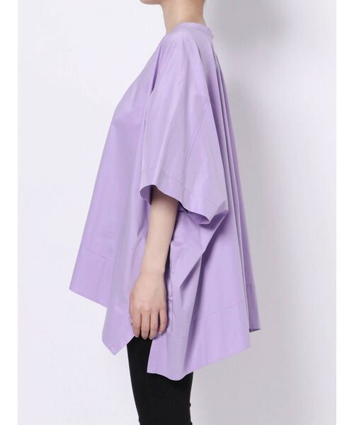 ELENDEEK（エレンディーク）の「スクエアポンチョブラウス（シャツ/ブラウス・レディース・オフホワイト/ブラック/ラベンダー・FREE）」の6枚目の写真