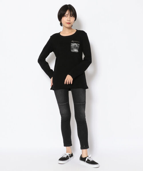 AVIREX（アヴィレックス）の「カモコンビ ポケットティーシャツ/ L-L/S CAMO COMBI POCKET T-SHIRT（Tシャツ/カットソー・レディース・ブラック/オレンジ/オフホワイト・MEDIUM/LARGE/SMALL）」の10枚目の写真