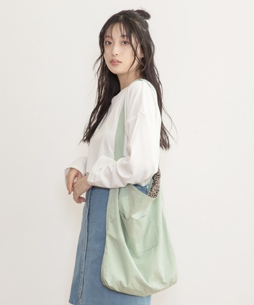Mysa&Liina(ミーサリーナ)の「立体ロゴロンTシャツ(Tシャツ/カットソー・レディース・ブラック/オフホワイト/ダークオレンジ・M)」の7枚目の写真
