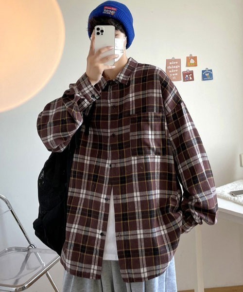 MGV（エムジーヴィー）の「胸ポケットチェックオーバーサイズシャツ（シャツ/ブラウス・メンズ・パープル/ブラウン/グリーン・MEDIUM/LARGE/X-LARGE）」の2枚目の写真