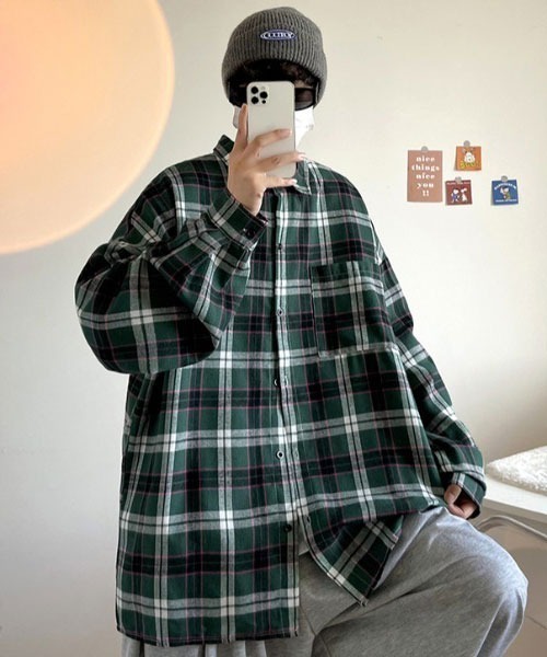 MGV（エムジーヴィー）の「胸ポケットチェックオーバーサイズシャツ（シャツ/ブラウス・メンズ・パープル/ブラウン/グリーン・MEDIUM/LARGE/X-LARGE）」の8枚目の写真