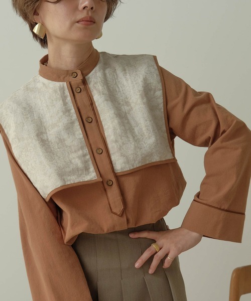 Bab（バブ）の「【WEB限定】ビックカラーデザインブラウス（シャツ/ブラウス・レディース・ベージュ/グレー/モカ・M）」の9枚目の写真