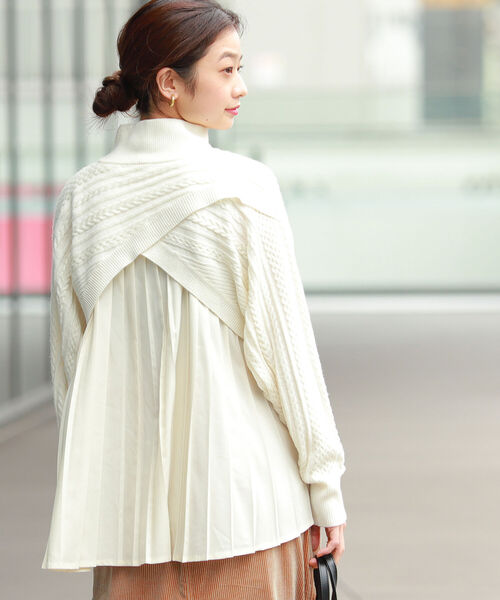 Ray BEAMS(レイビームス)の「Ray BEAMS / ケーブル バック プリーツ ハイネック ニット(ニット/セーター・レディース・オフホワイト/ブラック/ベージュ・ONE SIZE)」の19枚目の写真