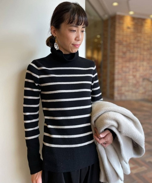 BEARDSLEY（ビアズリー）の「ボーダーハイネックニット（ニット/セーター・レディース・ブラック/ホワイト・FREE）」の4枚目の写真