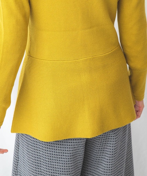 NARACAMICIE（ナラカミーチェ）の「ペプラムカーディガン（カーディガン/ボレロ・レディース・ブラック/イエロー/ブルー・LARGE/MEDIUM）」の8枚目の写真