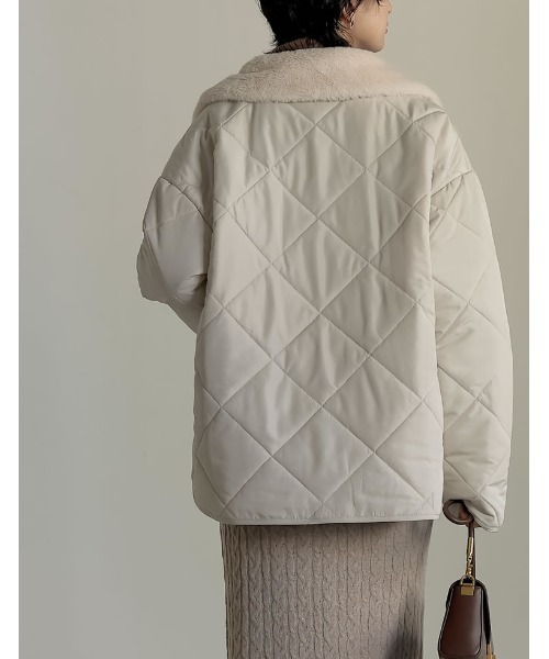 Re:EDIT（リエディ）の「[神山まりあさん着用]2WAYマットシレータフタ襟ファー付きキルティング中綿ダウンジャケット（ダウンジャケット/コート・レディース・ブラック/ライトベージュ/モカ・MEDIUM/LARGE）」の4枚目の写真