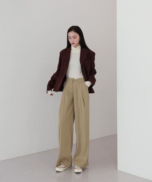 by muni:r（バイ ムニール）の「ゆらゆらフィット ロング ワイド ピンタック スラックス（スラックス・レディース・ブラック/ベージュ/ブラウン・SMALL/MEDIUM）」の11枚目の写真