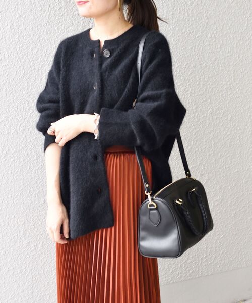 SHIPS(シップス)の「ホイップステッチハンドルミニボストン◆(ボストンバッグ・レディース・ブラック/ベージュ・ONE SIZE)」の15枚目の写真