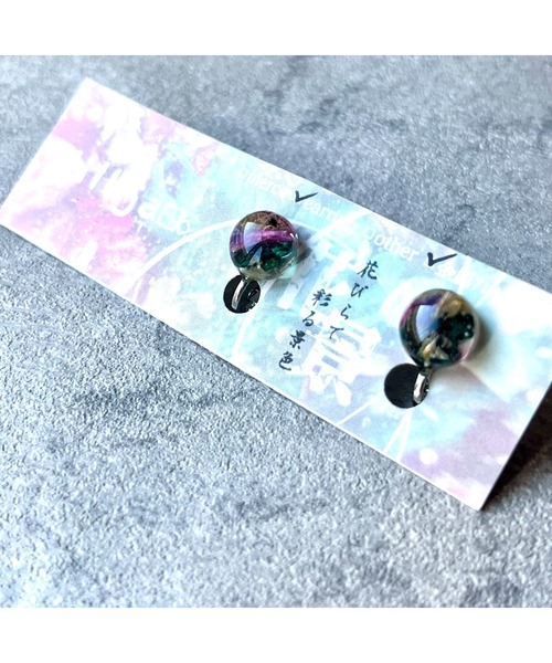 tone(トーン)の「【Willija】金属アレルギー対応《花景》フラワーイヤリング小(MA)(イヤリング・レディース・ホワイト/パープル/ブルー/グリーン系その他/グリーン系その他2/パープル系その他2/その他/ロイヤルブルー/バイオレット/ライム/アクア/オレンジ/グリーン/ローズ/レッド/ブラック/シルバー/ゴールド/グリーン系3/ブルー系2/グリーン系2/ブルー系1/グリーン系4/グリーン系5/ピンク系1/ピンク系3/ピンク系2/その他1・FREE)」の5枚目の写真