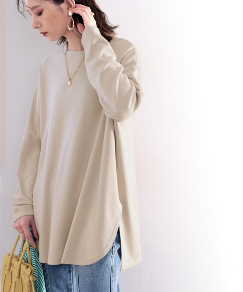 classicalelf(クラシカルエルフ)の「大人のシンプル。柔らかサイドスリットロングTee(Tシャツ/カットソー・レディース・グレイッシュベージュ/ブラック/ライトグレー/ホワイト・MEDIUM/LARGE/X-LARGE)」の5枚目の写真