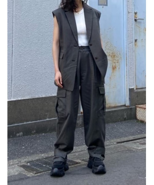 SLY(スライ)の「CHUNKY SOLE SNEAKER チャンキーソールスニーカー(スニーカー・レディース・ブラック/アイボリー/ベージュ・LARGE/SMALL/MEDIUM)」の14枚目の写真