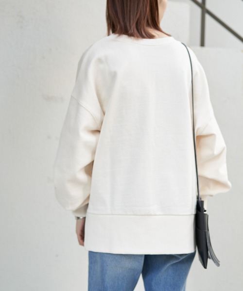 CIAOPANIC TYPY(チャオパニックティピー)の「カレッジロゴサイドスリットスウェット(スウェット・レディース・チャコールグレー/レッド/グリーン/アイボリー・ONE SIZE)」の8枚目の写真