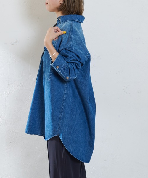 SHENERY（シーナリー）の「デニムBIGシャツ（シャツ/ブラウス・レディース・ブルー・FREE）」の4枚目の写真