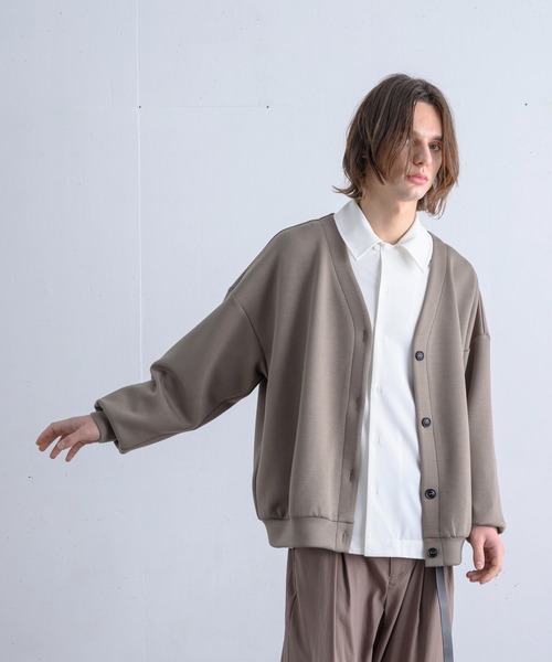 ln fortis（ロンフォルティス）の「ln fortis - ルーズフィットバルーンカーディガン（カーディガン/ボレロ・メンズ・チャコールグレー/ブラウン/グレイッシュブルー・SMALL/MEDIUM）」の9枚目の写真