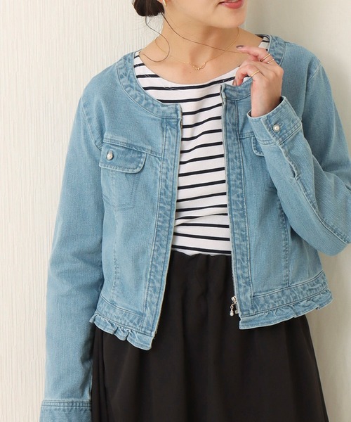 libelle more（リベル モア）の「ストレッチデニム　ノーカラージャケット（デニムジャケット・レディース・サックスブルー/インディゴブルー/ブルー・M/L）」の2枚目の写真