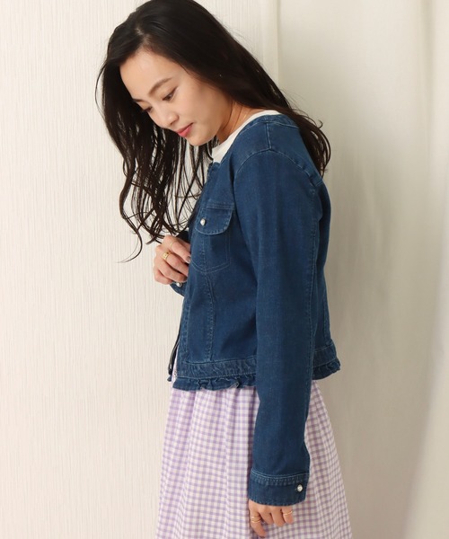 libelle more（リベル モア）の「ストレッチデニム　ノーカラージャケット（デニムジャケット・レディース・サックスブルー/インディゴブルー/ブルー・M/L）」の20枚目の写真