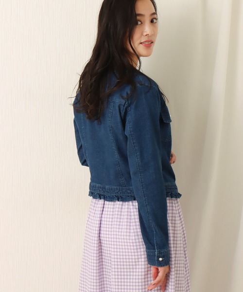 libelle more（リベル モア）の「ストレッチデニム　ノーカラージャケット（デニムジャケット・レディース・サックスブルー/インディゴブルー/ブルー・M/L）」の21枚目の写真